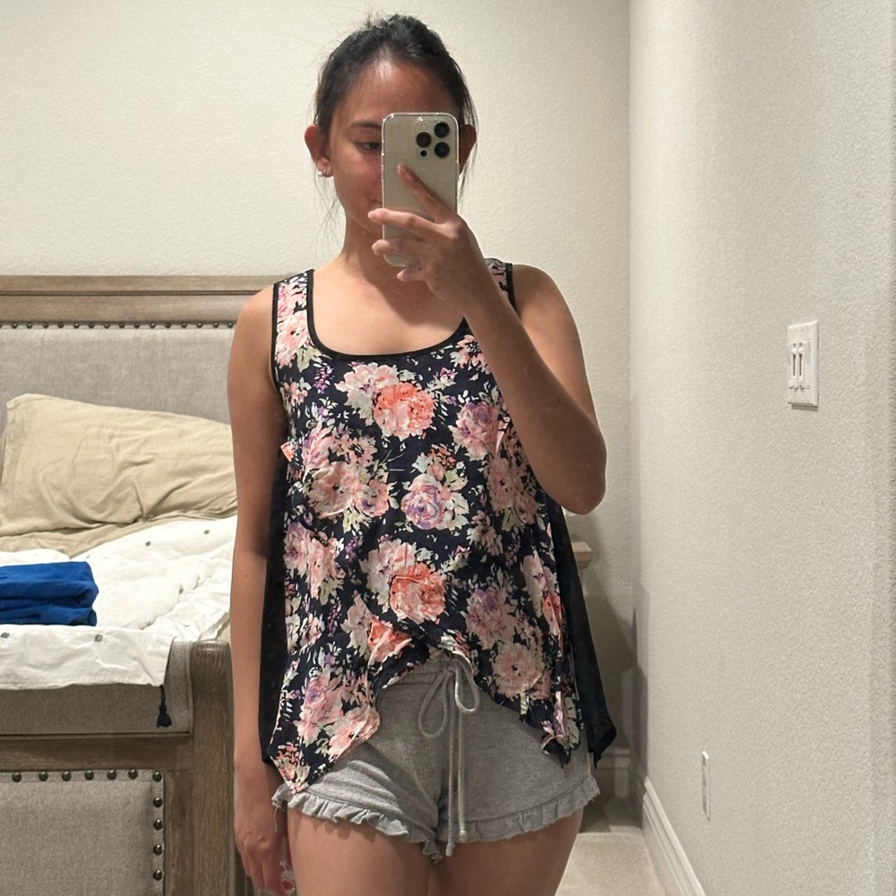 Candie’s Floral Top